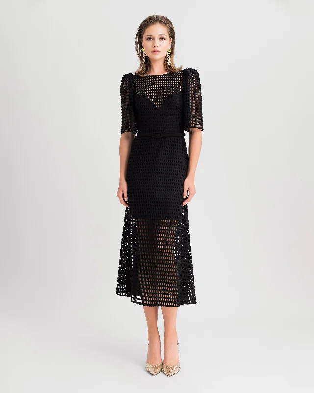 Puffed Shoulders Crochet Midi Dress