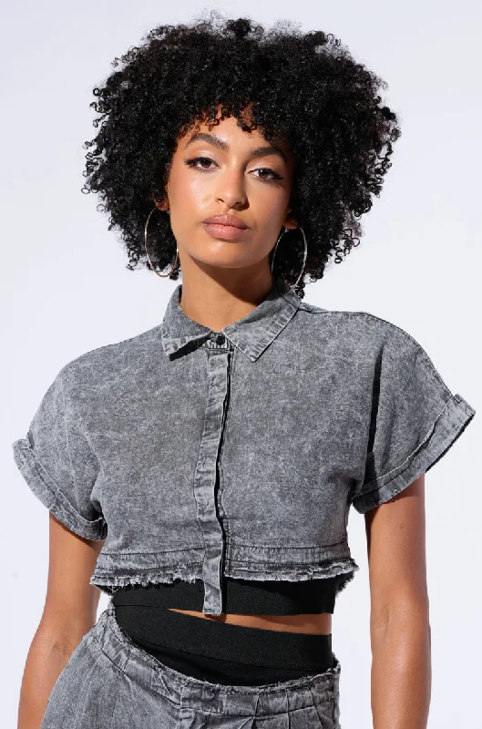 MIDDAY PARK DATE CROPPED BUTTON DOWN SHIRT IN GREY