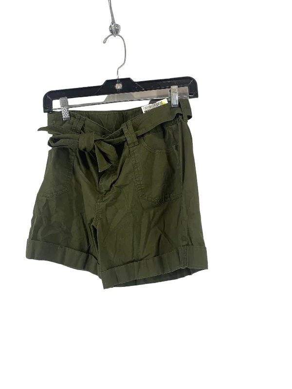 Green Shorts Clothes Mentor, Size 6