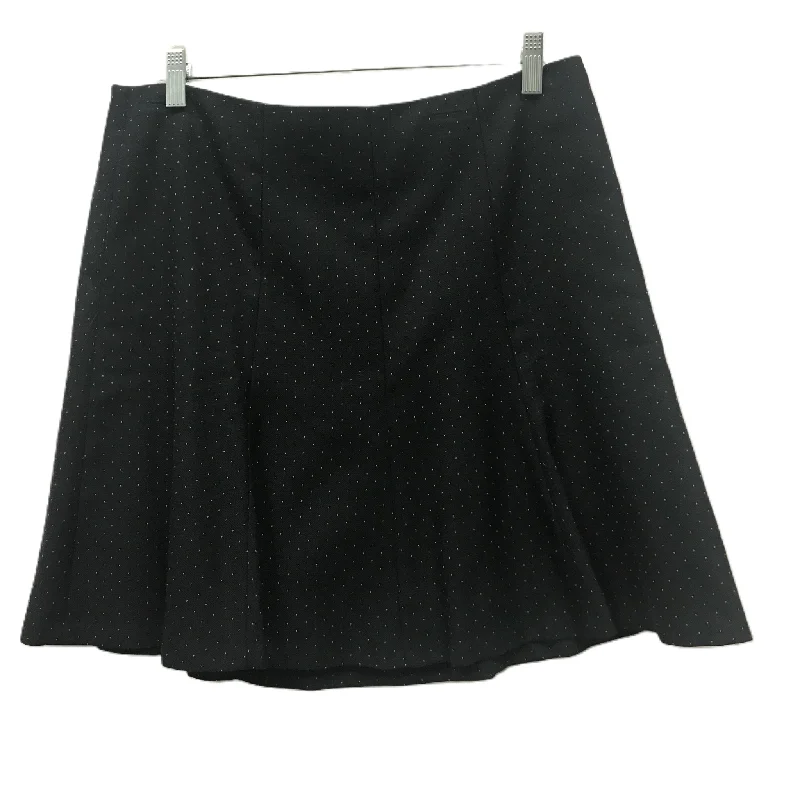 Black Skirt Mini & Short By Ann Taylor, Size: 10