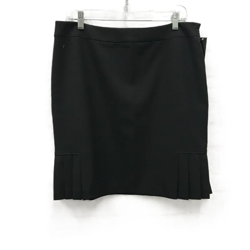 Black Skirt Mini & Short By Tahari By Arthur Levine, Size: 12